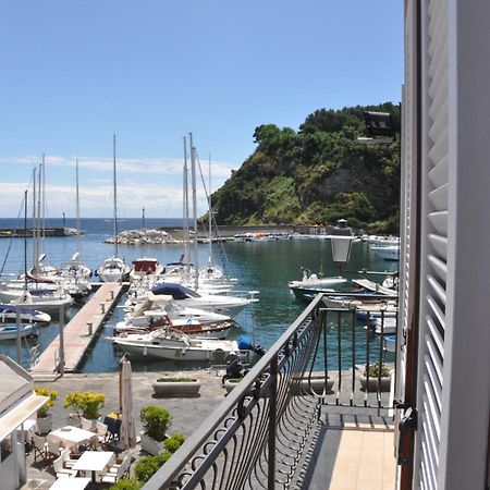 Hotel Ristorante Crescenzo Procida Chambre photo