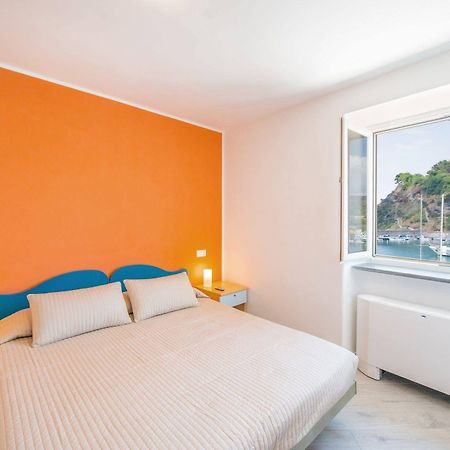 Hotel Ristorante Crescenzo Procida Extérieur photo
